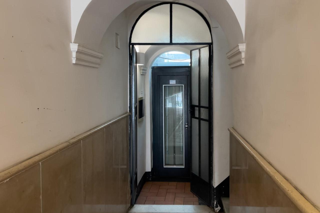 Colosseo Stylish Penthouse ローマ エクステリア 写真